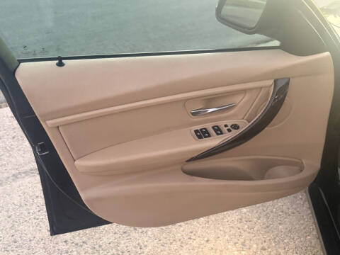 2015 BMW 3 Series 328i