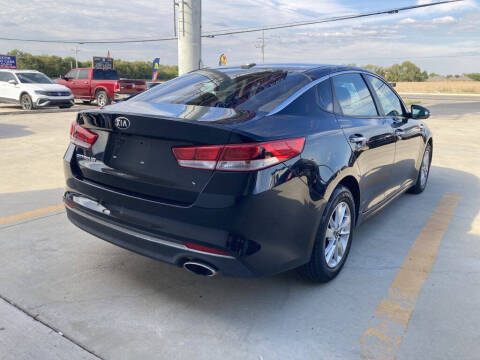 2017 Kia Optima LX