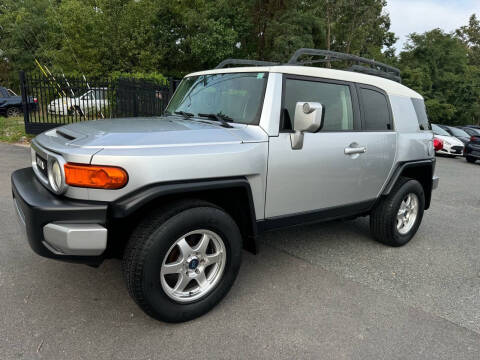 2007 Toyota FJ Cruiser for sale at Lake Ridge Auto Sales in Woodbridge VA