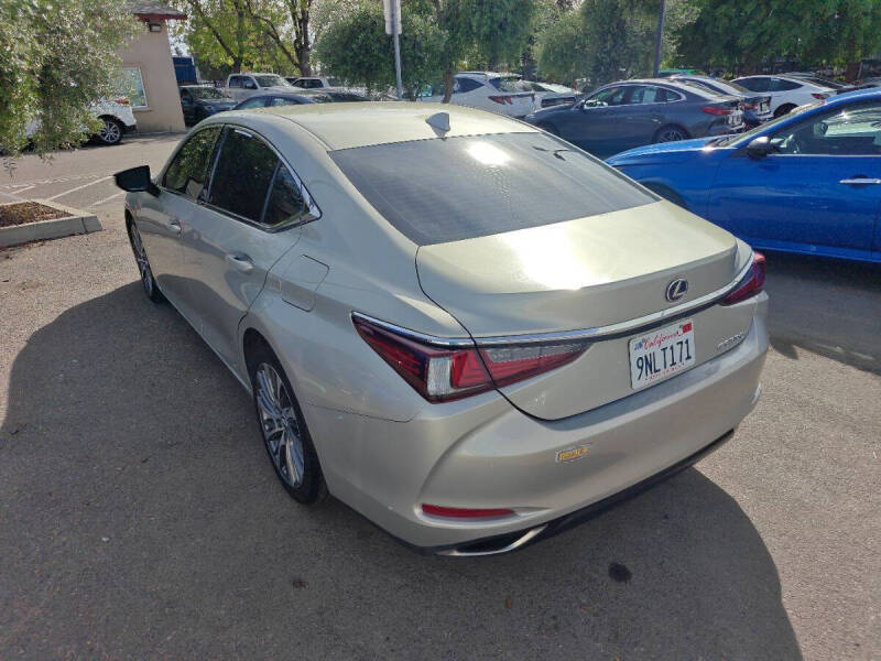 2019 Lexus ES 350