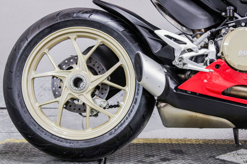 2022 Ducati Panigale V2