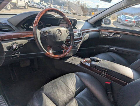 2009 Mercedes-Benz S-Class S 550 4MATIC