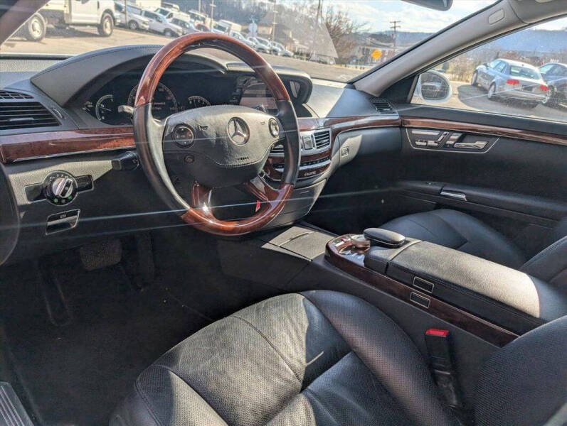 2009 Mercedes-Benz S-Class S 550 4MATIC