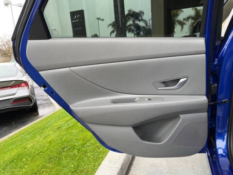 2024 Hyundai Elantra Hybrid Blue