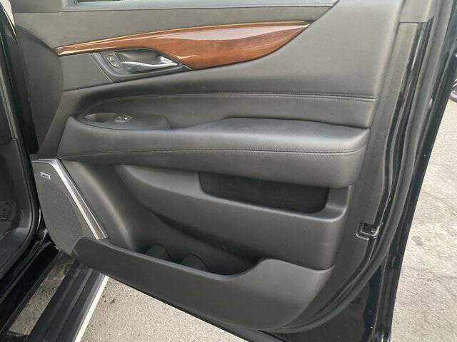 2018 Cadillac Escalade Premium Luxury