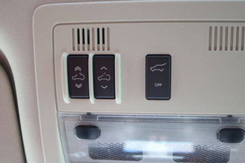 2011 Cadillac Escalade Platinum Edition