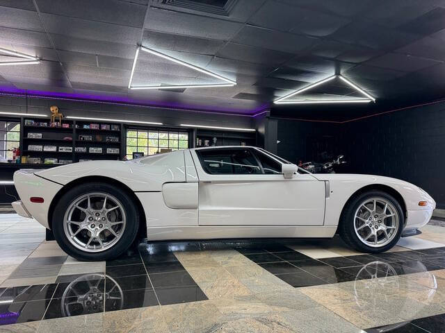 2005 Ford GT