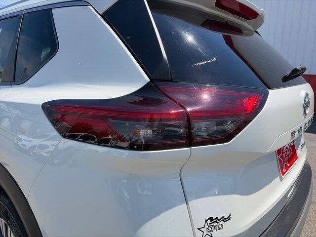 2022 Nissan Rogue SV