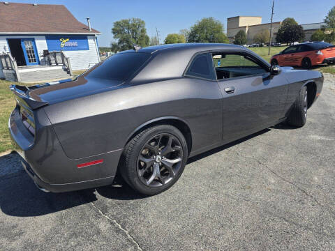 2018 Dodge Challenger SXT Plus