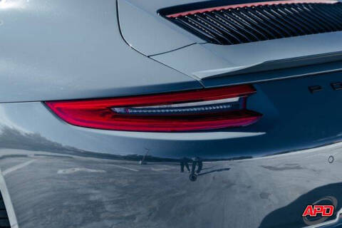 2017 Porsche 911 Carrera