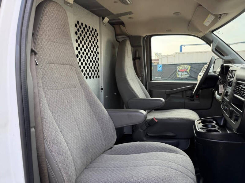 2019 Chevrolet Express 2500