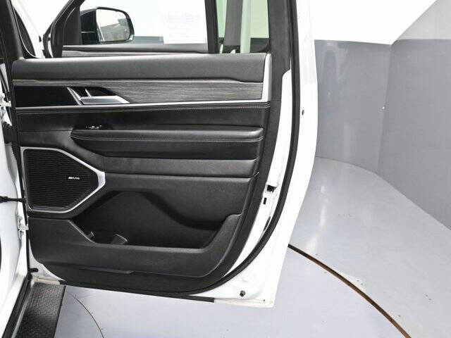 2023 Jeep Wagoneer L Series II