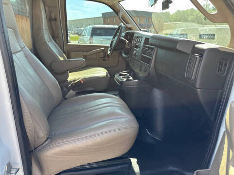 2017 Chevrolet Express 2500