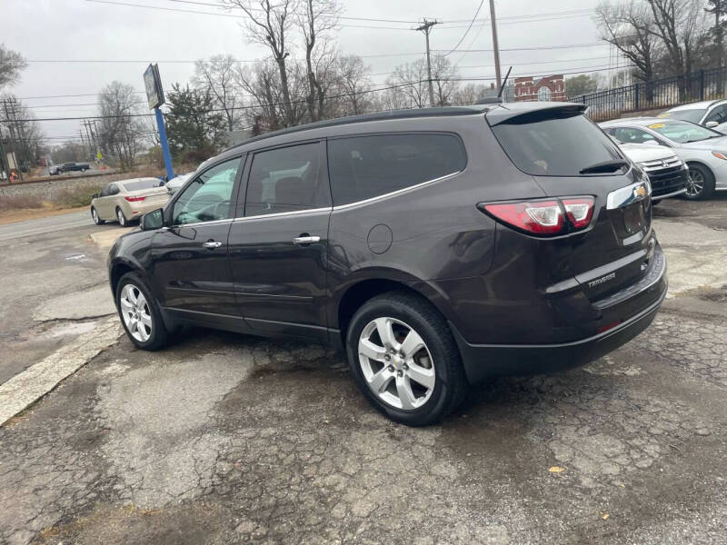 2017 Chevrolet Traverse LT