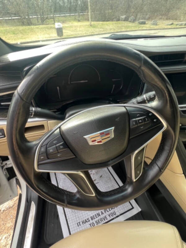 2017 Cadillac XT5