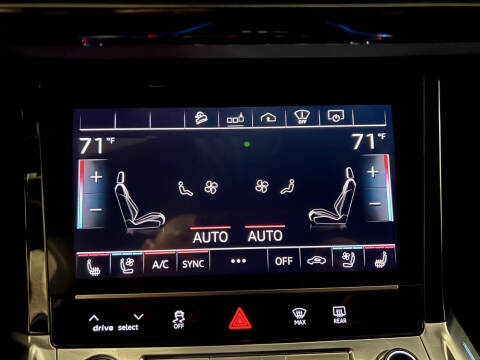 2019 Audi e-tron quattro Prestige