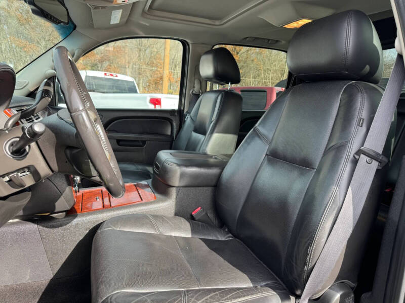 2011 Chevrolet Avalanche LTZ