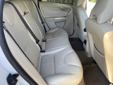 2011 Volvo XC60 3.2 R-Design