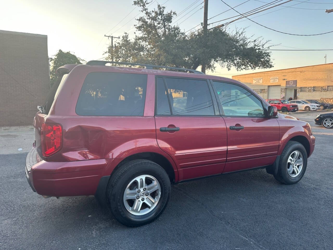 2005 Honda Pilot for sale at Sarenco Auto Inc in Dallas, TX