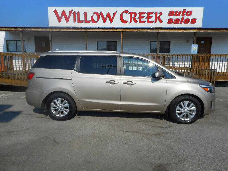 2016 Kia Sedona for sale at Willow Creek Auto Sales in Knoxville TN