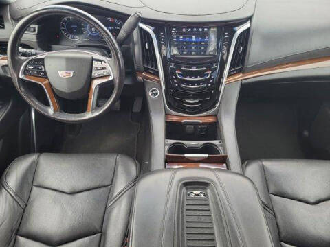 2020 Cadillac Escalade Luxury