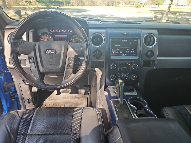 2013 Ford F-150 SVT Raptor photo 19