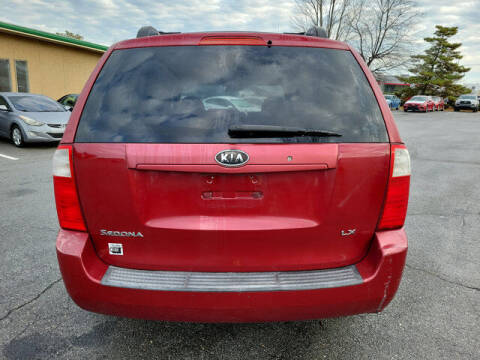 2008 Kia Sedona LX