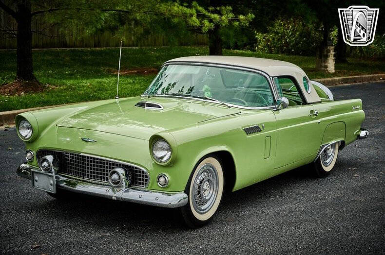 1956 Ford Thunderbird