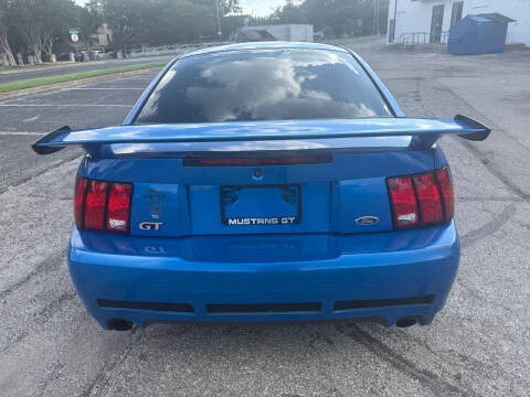 2000 Ford Mustang GT