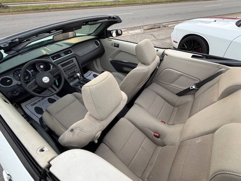 2010 Ford Mustang V6