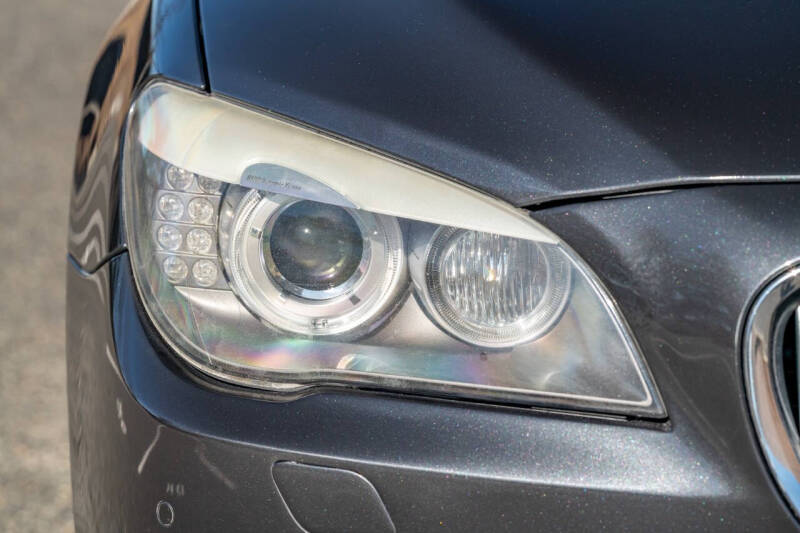 2011 BMW 7 Series 750Li xDrive