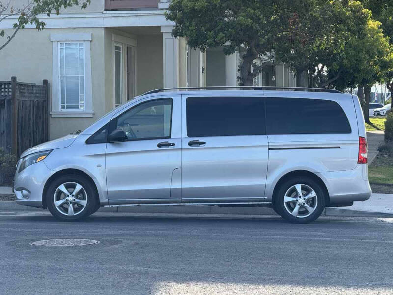 2016 Mercedes-Benz Metris Passenger