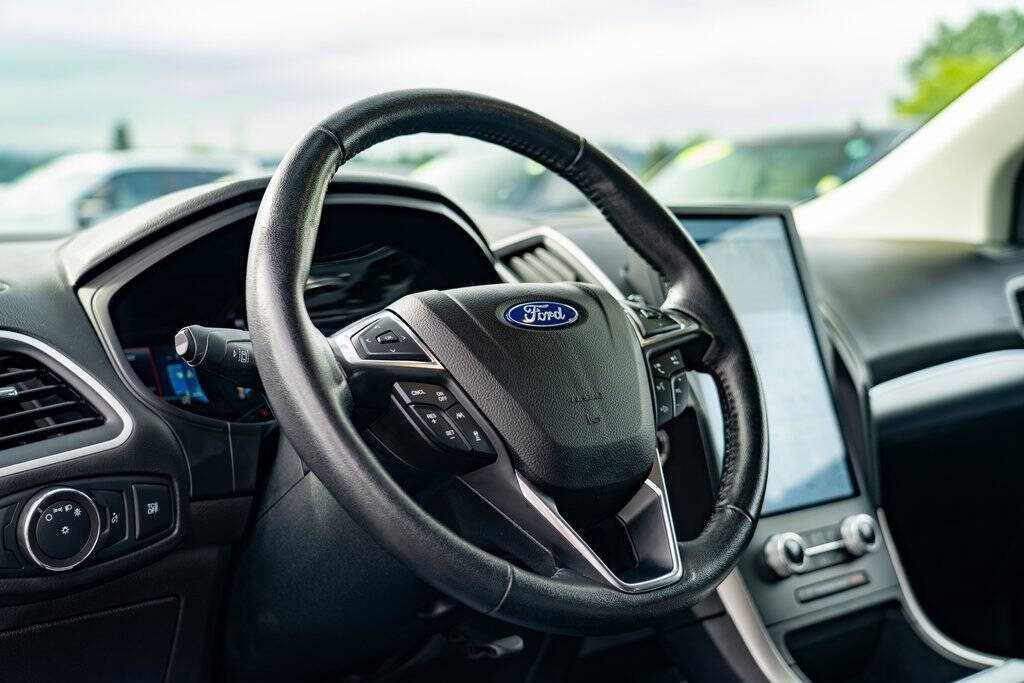 2022 Ford Edge for sale at Auto Destination in Puyallup, WA