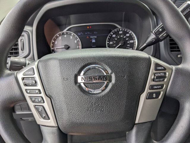 2022 Nissan Titan 23