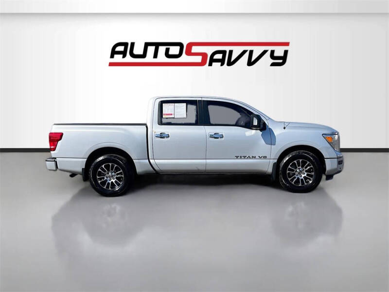 2020 Nissan Titan SV