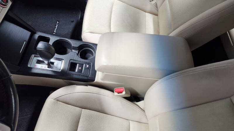 2015 Subaru Legacy 2.5i Premium