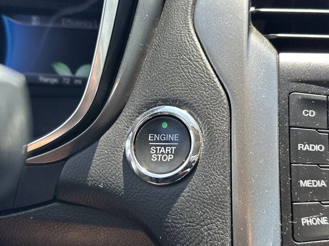 2017 Ford Fusion Hybrid SE