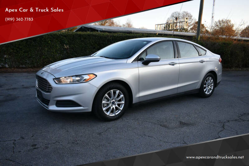 2016 Ford Fusion S's photo