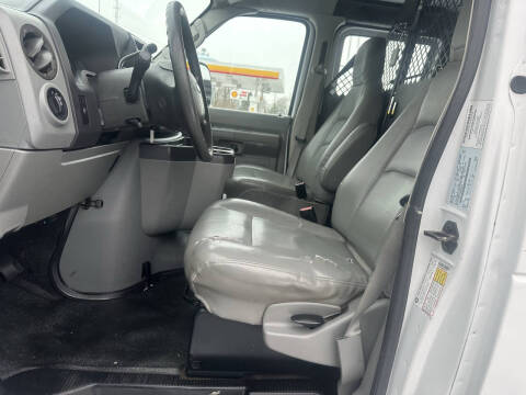 2009 Ford E-Series E-250
