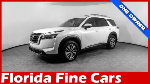 2022 Nissan Pathfinder SL