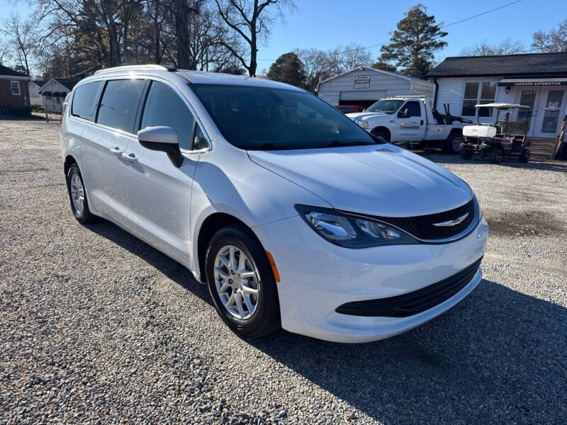 2020 Chrysler Voyager LXi
