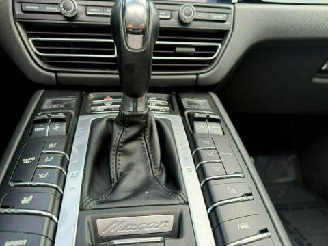 2020 Porsche Macan S