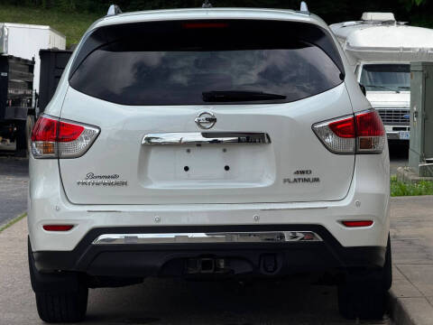 2015 Nissan Pathfinder Platinum