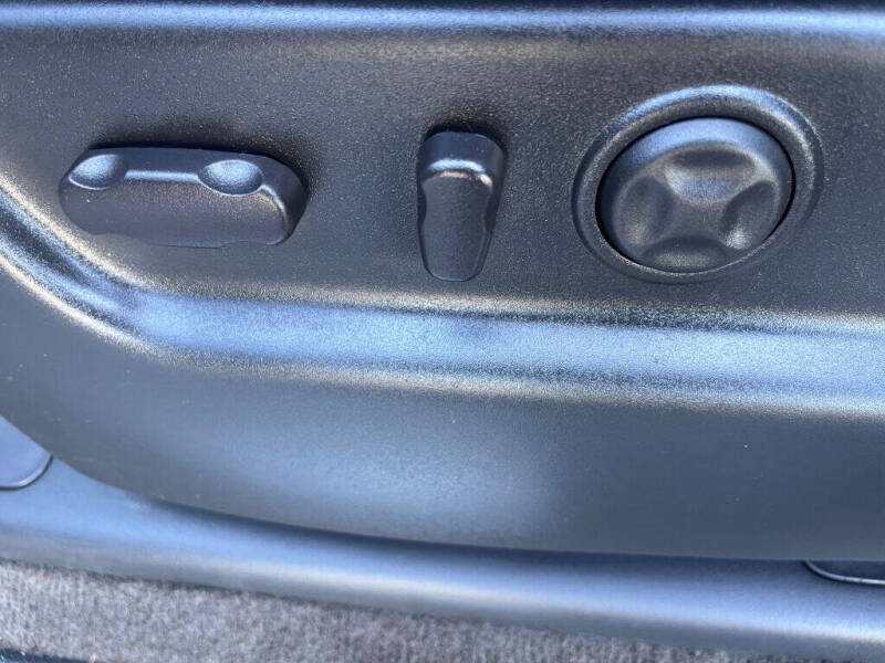 2011 Cadillac Escalade Premium