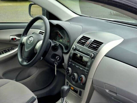 2011 Toyota Corolla LE