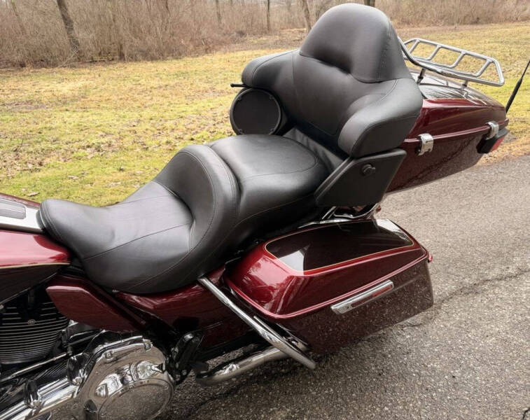 2015 Harley-Davidson® FLHTCUL - Electra Glide®