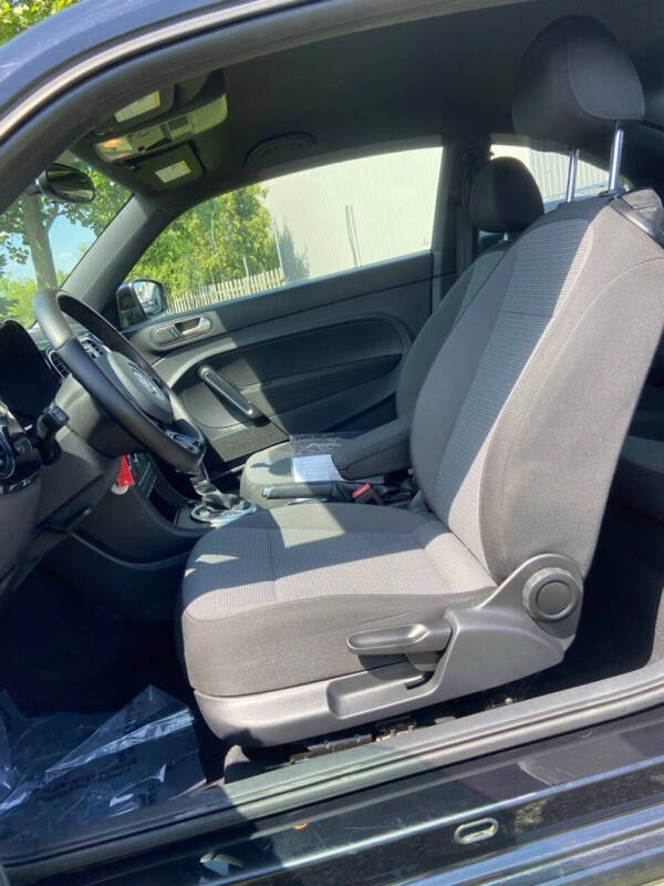 2019 Volkswagen Beetle 2.0T S