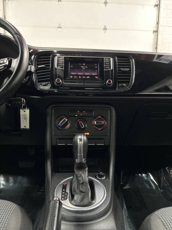 2019 Volkswagen Beetle 2.0T S