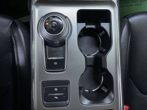 2022 Ford Edge Titanium