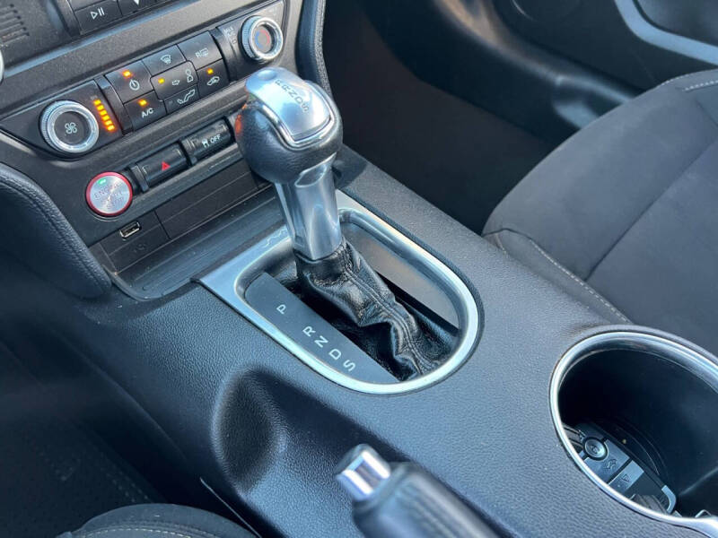 2020 Ford Mustang EcoBoost